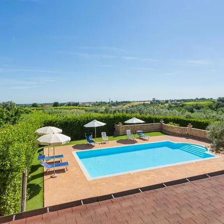 Dom wakacyjny Borgo Agrituristico Il Pino-3 By Interhome Crecchio